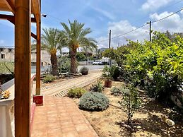 Felicia Family House