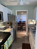 4 room-1 bath house - fully furnished - fenced backyard - patio BBQ Fi