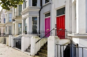 1 Bed Bohemian Loft Style Apt