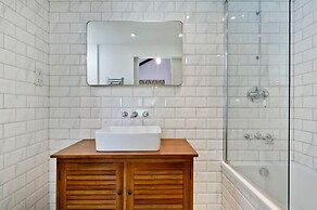 1 Bed Bohemian Loft Style Apt