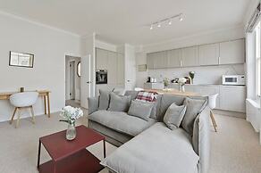 Large & Wonderful 1 Bed, Pimlico