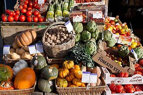 Spacious 4 Bed House, Battersea