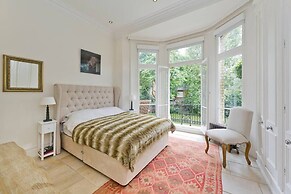 Cute 2-bed Chelsea Apartment