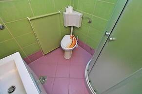 Comfortable Apartment With Pool and Garden