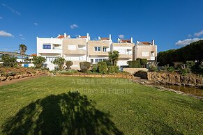 Villa Catarina by Acasadascasas