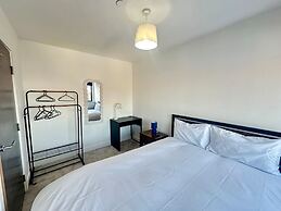 Up to 40 Percent Off Old Trafford Modern Apartment