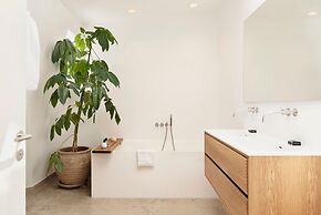 Dinesen Collection Signature Penthouse by Royal Theatre