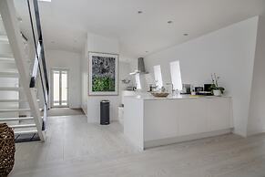 Dinesen Collection Signature Penthouse by Royal Theatre