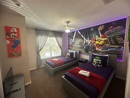 Charming Townhouse Near Disney