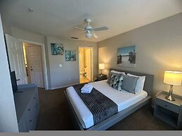 Charming Townhouse Near Disney