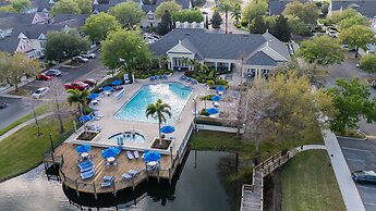 Charming Townhouse Near Disney