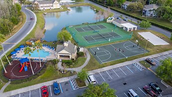 Charming Townhouse Near Disney