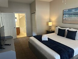 Charming Townhouse Near Disney