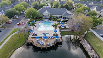 Charming Townhouse Near Disney