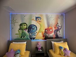 Charming Townhouse Near Disney