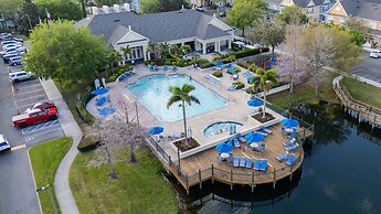 Charming Townhouse Near Disney