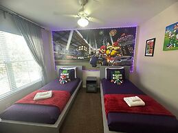 Charming Townhouse Near Disney