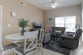 Charming Townhouse Near Disney