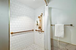 The Hotel Monroe, Tapestry Collection By Hilton