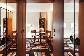 Sax Paris, LXR Hotels & Resorts