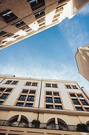 Sax Paris, LXR Hotels & Resorts