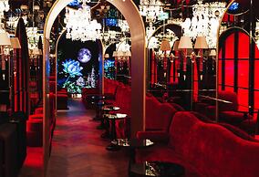 Sax Paris, LXR Hotels & Resorts