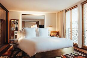 Sax Paris, LXR Hotels & Resorts