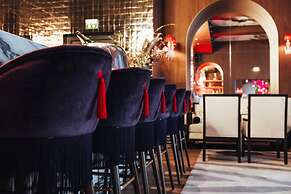 Sax Paris, LXR Hotels & Resorts