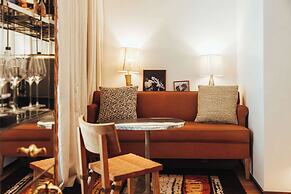 Sax Paris, LXR Hotels & Resorts