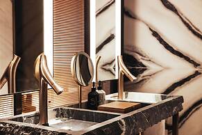 Sax Paris, LXR Hotels & Resorts