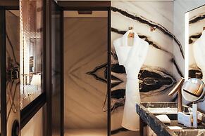 Sax Paris, LXR Hotels & Resorts