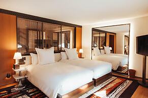 Sax Paris, LXR Hotels & Resorts