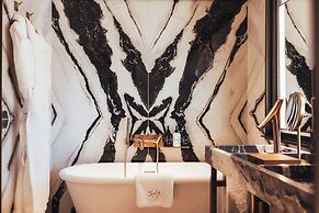 Sax Paris, LXR Hotels & Resorts