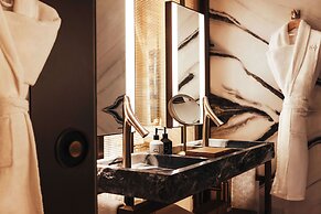 Sax Paris, LXR Hotels & Resorts