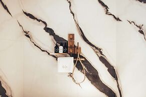 Sax Paris, LXR Hotels & Resorts