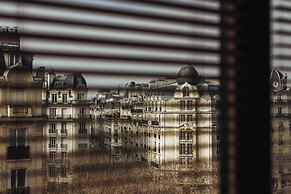 Sax Paris, LXR Hotels & Resorts