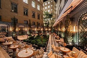 Sax Paris, LXR Hotels & Resorts