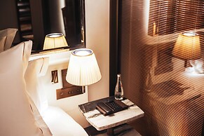 Sax Paris, LXR Hotels & Resorts