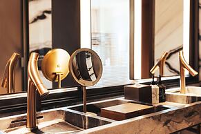 Sax Paris, LXR Hotels & Resorts