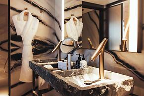 Sax Paris, LXR Hotels & Resorts