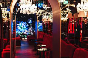 Sax Paris, LXR Hotels & Resorts