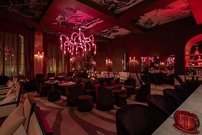 Sax Paris, LXR Hotels & Resorts