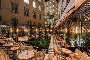 Sax Paris, LXR Hotels & Resorts