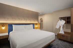 Hampton Inn By Hilton Calgary Downtown