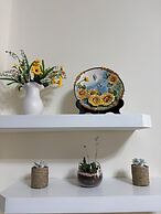 ZHIBEN SUNFLOWER BED AND BREAKFAST