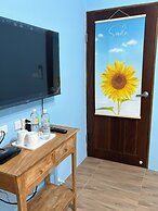 ZHIBEN SUNFLOWER BED AND BREAKFAST