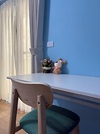 ZHIBEN SUNFLOWER BED AND BREAKFAST