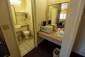 Capital O Hotel Inn Pendleton I-84