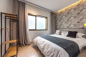 Shanghai Hills&Chuanyu Inn 17-101