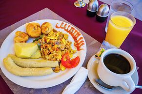 Shields Negril Villas